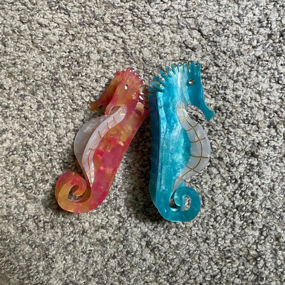 seahorse claw clips